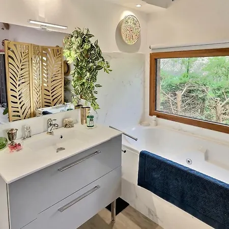 Le Petit Aventin Holiday home Brosville