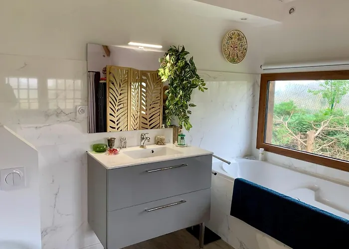 Le Petit Aventin Brosville