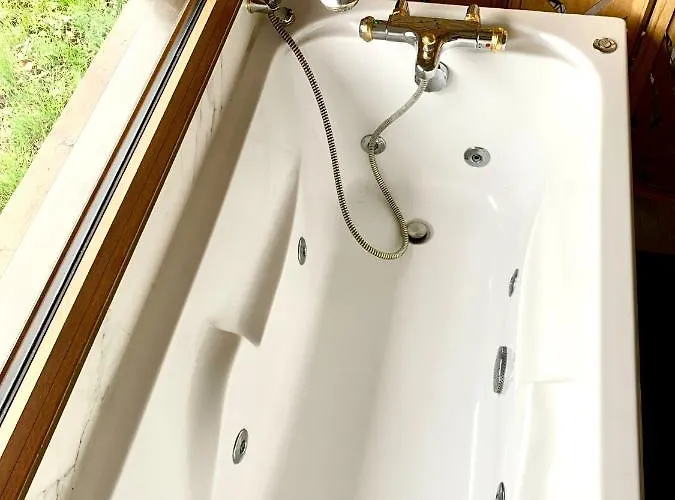 Le Petit Aventin * Brosville